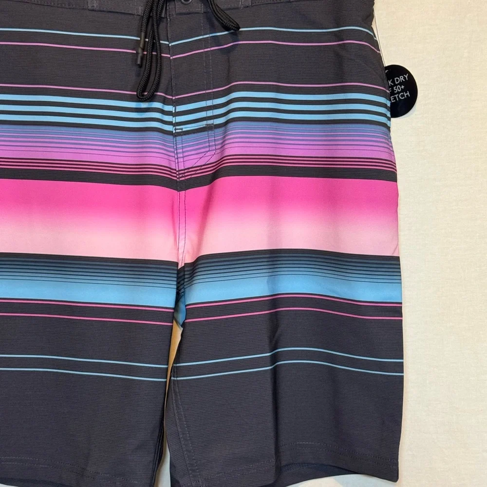 G-147 Men’s No Boundaries NWT Black Pink & Teal‎ Stripe Board Shorts Size 32